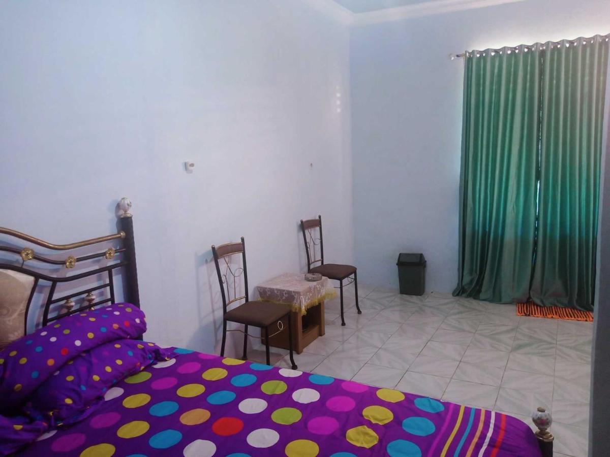 Express O 92251 Jaya Kusuma Homestay Jambi Exterior foto