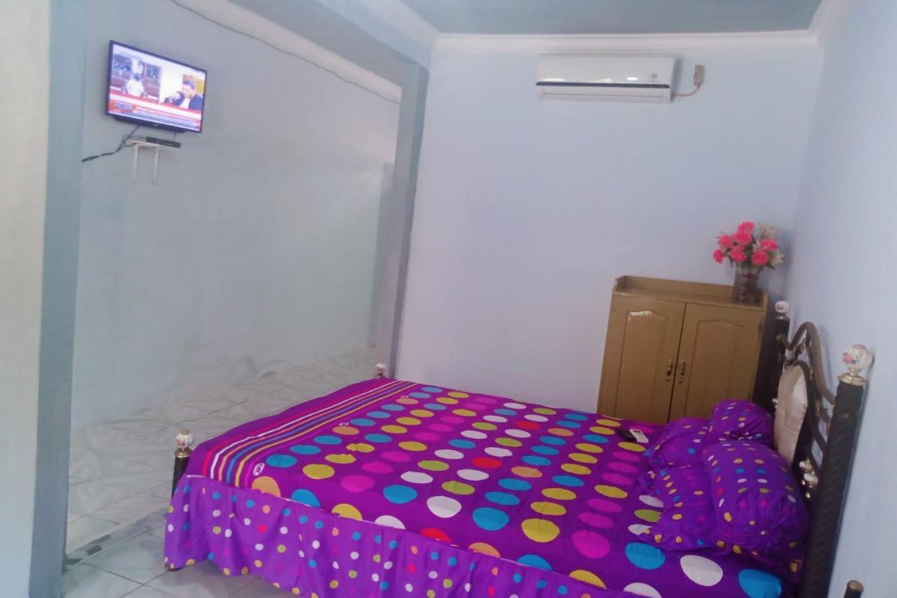 Express O 92251 Jaya Kusuma Homestay Jambi Exterior foto